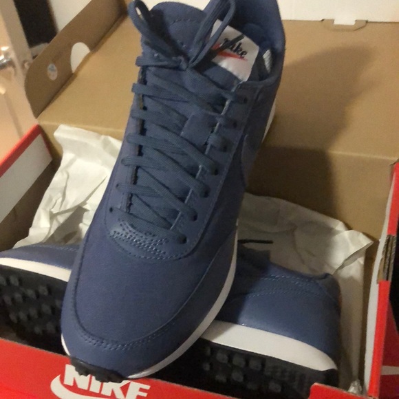 Nike retro sneakers - Picture 1 of 2